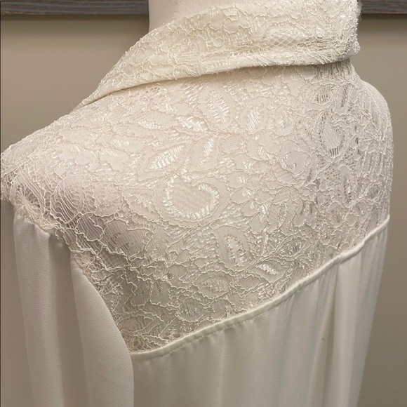 White 3/4 Sleeve Notched Collar Lace Women's Blouse Sequins & Hearts - Picture 8 of 15